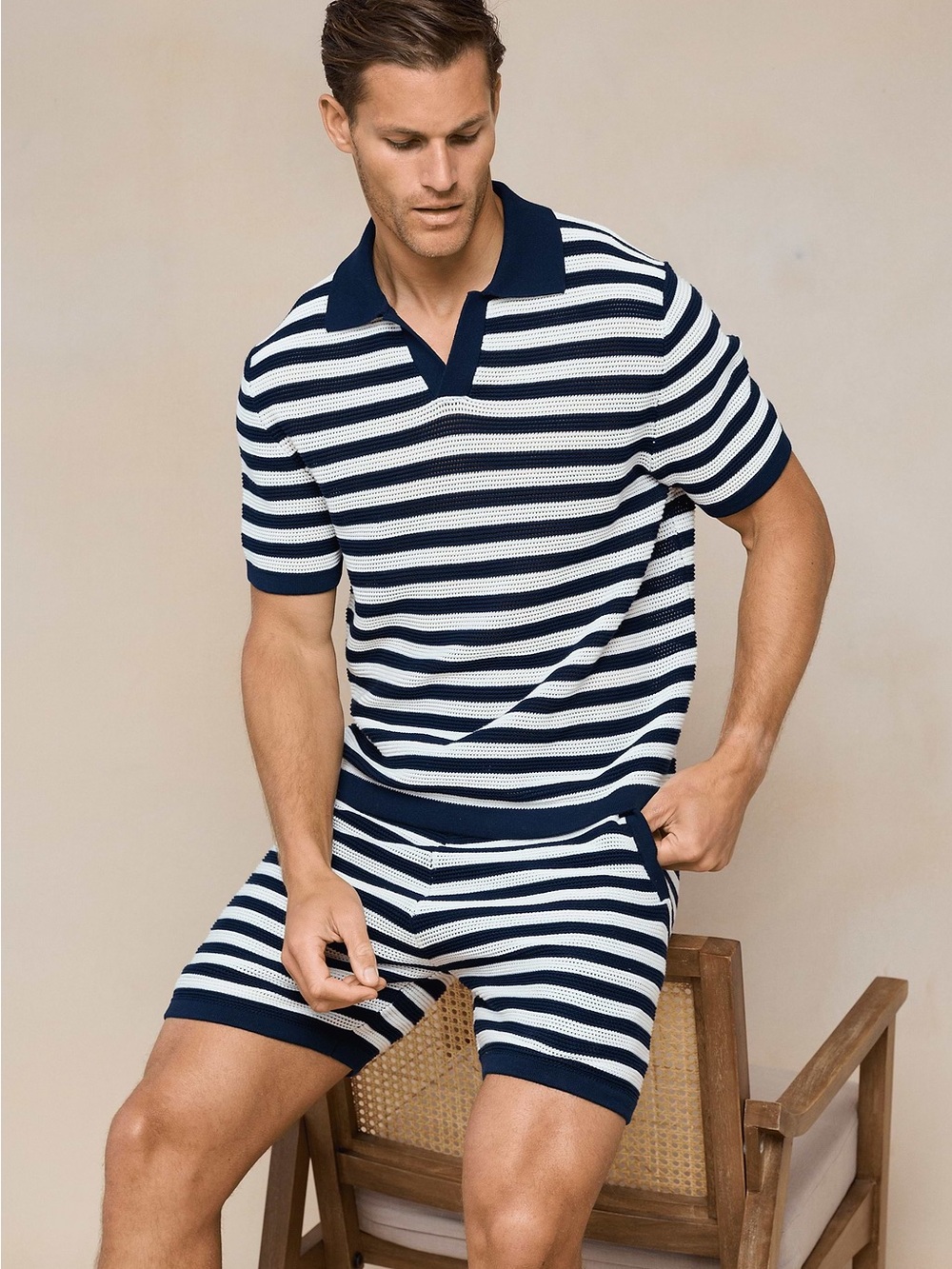 RAITH LATTOLO STRIPED KNIT POLO & MATCHING SHORTS - NAVY/ECRU 
SIZE LARGE